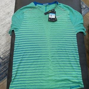 Nike mens running tee